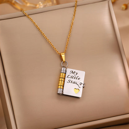 👑📖 PROMO -50% ! Collier Livre "Ma Petite Étoile" pour Fille – Message Personnalisable, Acier Inox & Boîte Cadeau (Livraison Mondiale)