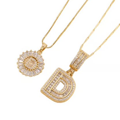 💍 Lot de 2 colliers avec pendentif initiales ✨ – Le cadeau idéal pour vos amis 💝