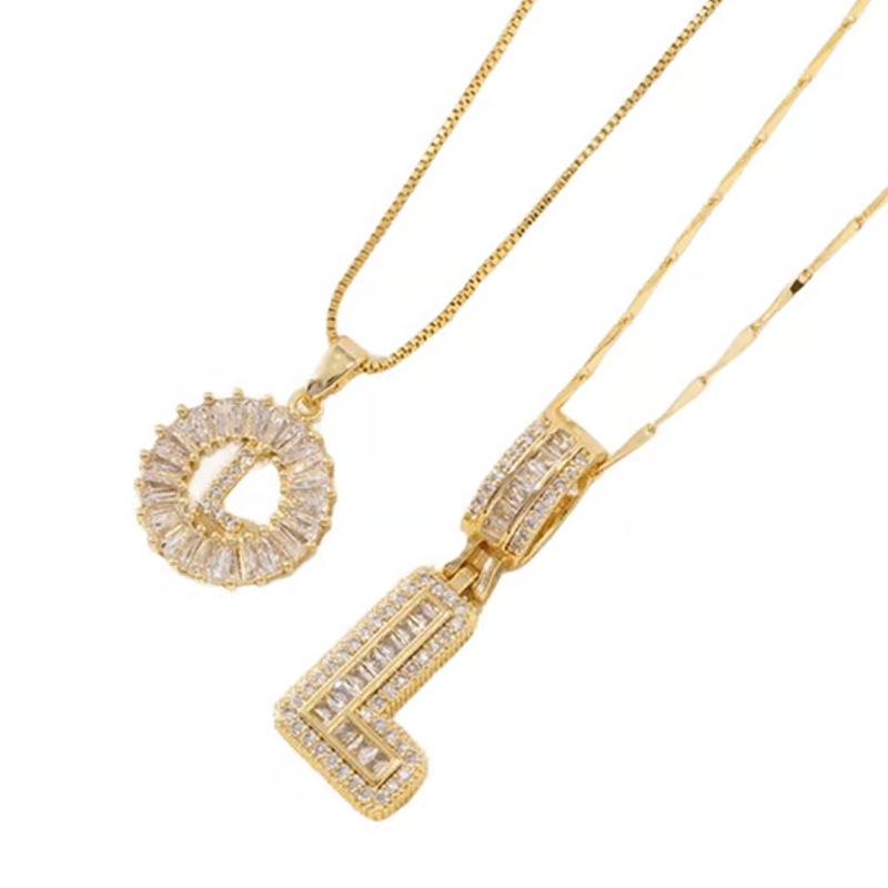 💍 Lot de 2 colliers avec pendentif initiales ✨ – Le cadeau idéal pour vos amis 💝