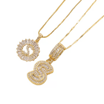 💍 Lot de 2 colliers avec pendentif initiales ✨ – Le cadeau idéal pour vos amis 💝