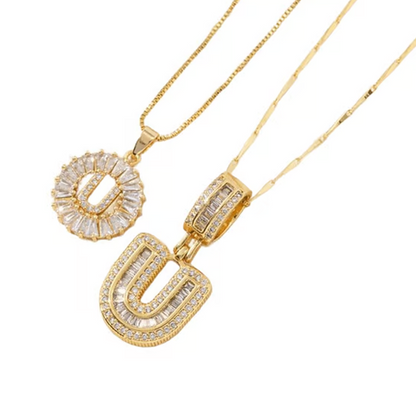 💍 Lot de 2 colliers avec pendentif initiales ✨ – Le cadeau idéal pour vos amis 💝