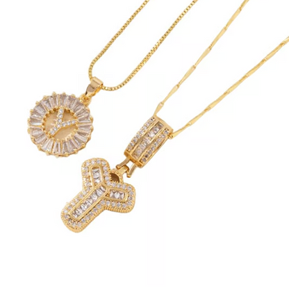 💍 Lot de 2 colliers avec pendentif initiales ✨ – Le cadeau idéal pour vos amis 💝