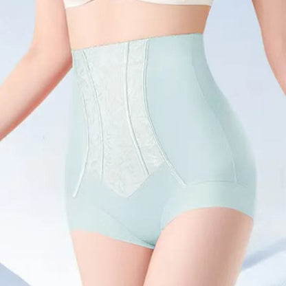 Printemps rime avec légèreté – retrouvez une silhouette élancée. 🌸✨