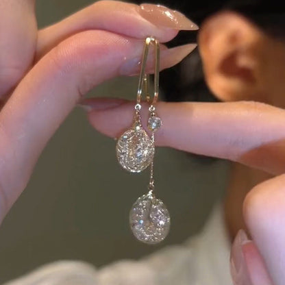 📢📢50 % DE RÉDUCTION !!!⏰Boucles d'oreilles pendantes élégantes ornées d'un pompon en cristal synthétique