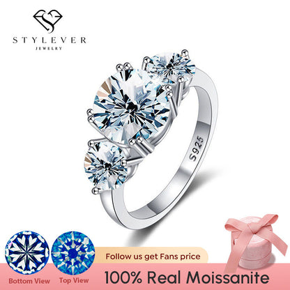 Bague de fiançailles en moissanite à trois pierres