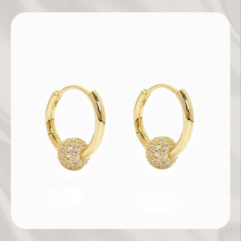 🥳SOLDES 2026🥳💞Plus de 50 000 exemplaires vendus !💥50 % de réduction ! 🔥 Boucles d'oreilles en cercle doré avec petite boule – Hypoallergéniques, éclat durable et idéales pour un usage quotidien 🌟