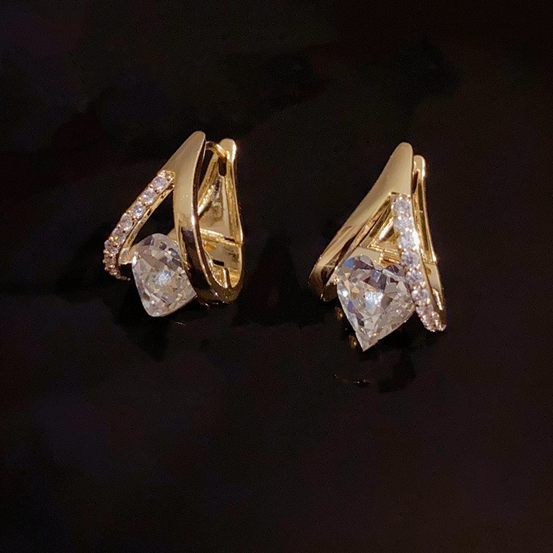 Boucles d'oreilles créoles pendantes élégantes en forme de cœur en V