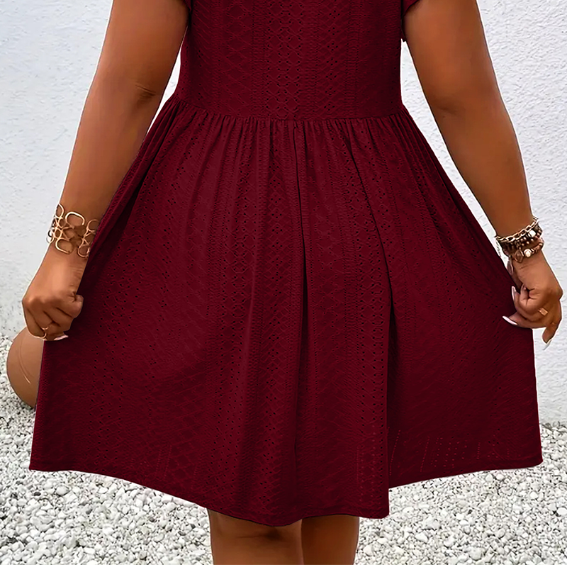 Robe Femme à Col V avec Volants — Coupe Flatteuse, Douce et Parfaite pour Toutes les Occasions